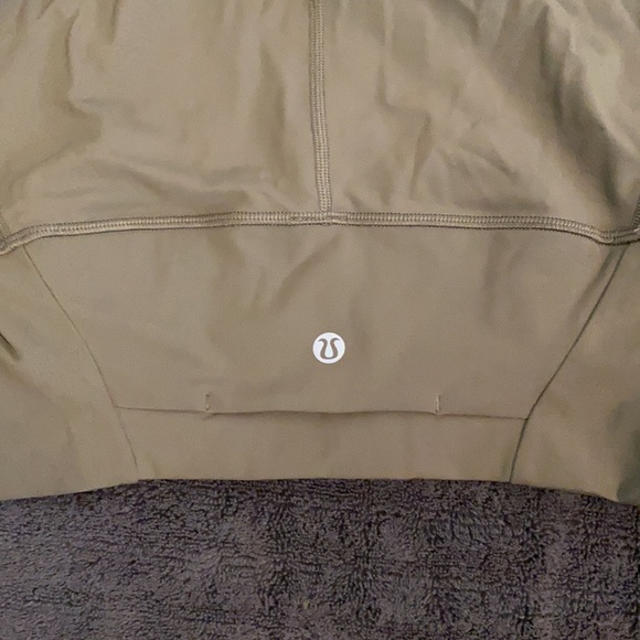 Lululemon green mesh design leggings - Picture 5 of 7